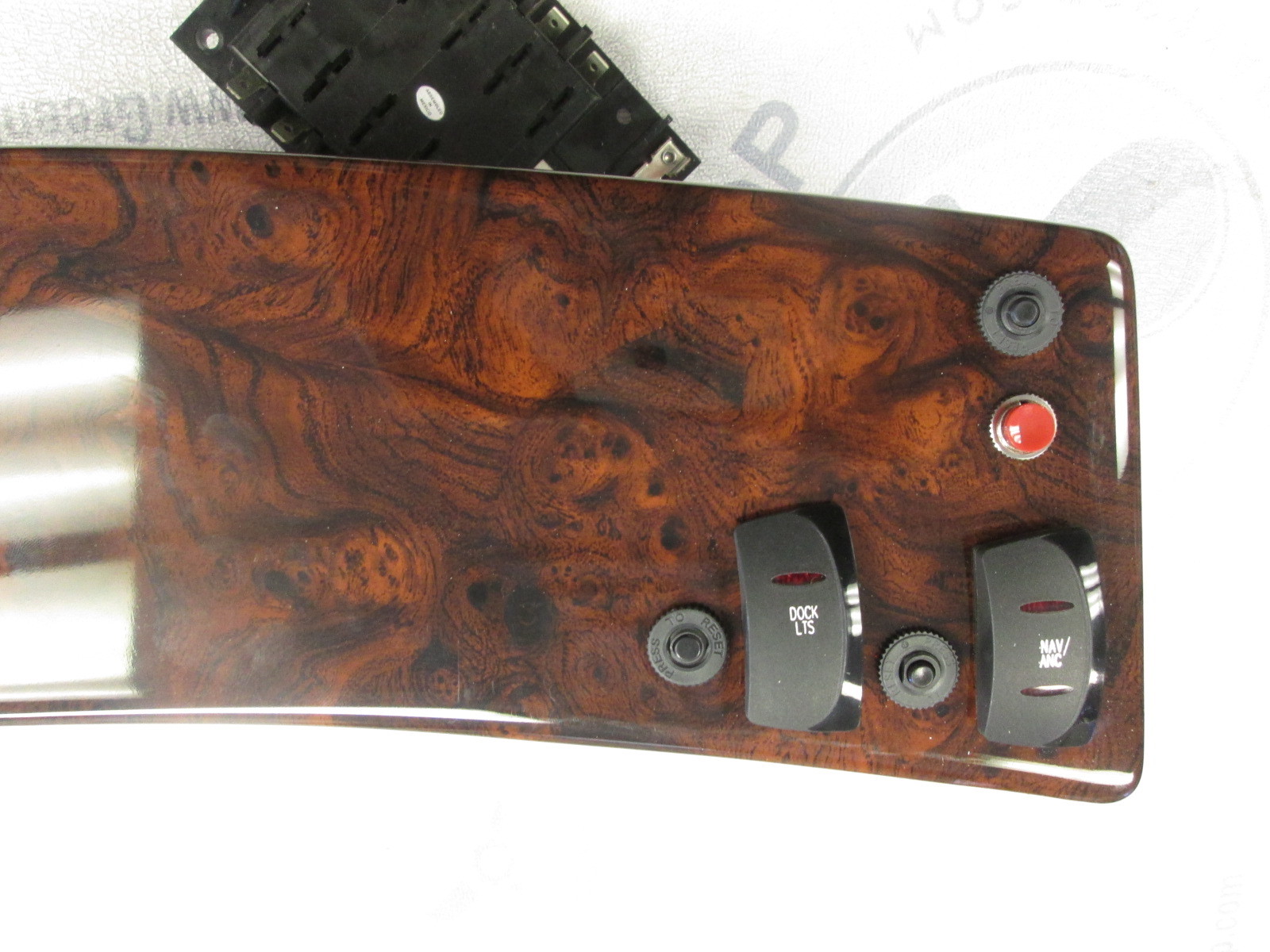 Custom Boat Accessory Dash Switch Panel With Fuse Block Wood Grain Green Bay Propeller