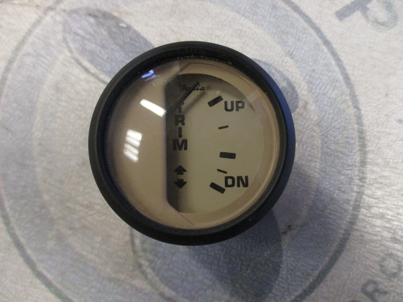 GP9920A Faria Tan & Black 2" Trim Gauge Marine Boat Green Bay