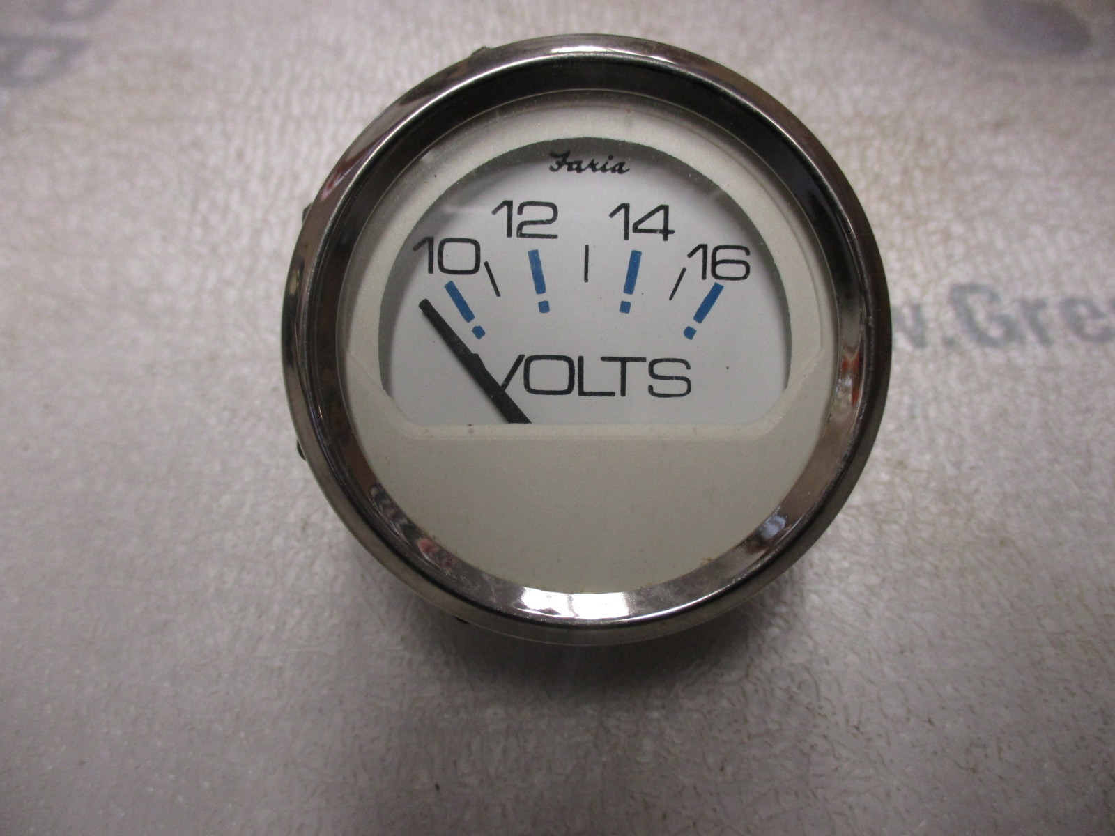 VP9182A Faria Marine Boat White & Black Volt Voltage Volts Gauge