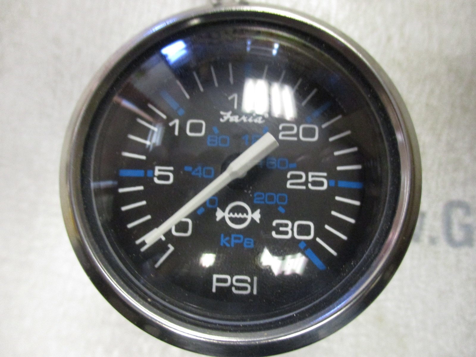 OP1018B Faria Black Water Pressure PSI Gauge Marine Boat 2" 30 PSI eBay