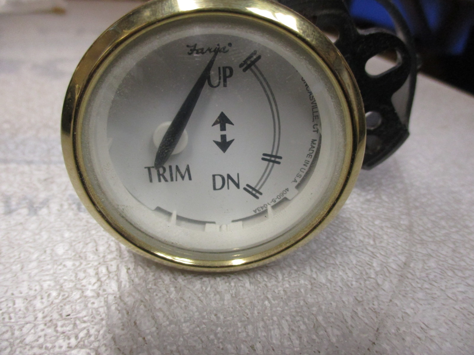 GP7641A Faria Marine Boat Trim 2" Dash Gauge White/Gold Green Bay