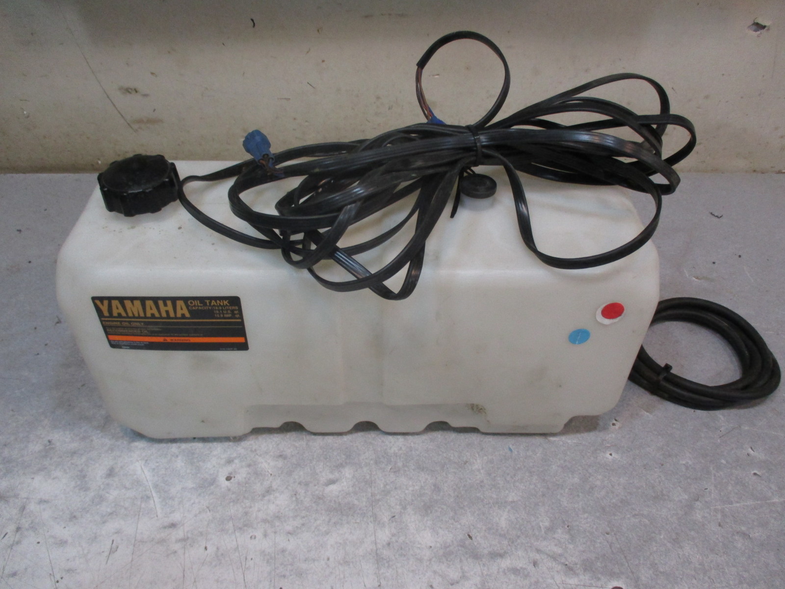 6YRW0035 Yamaha Marine Outboard Oil Tank 5 Gal 18 Liters Green Bay