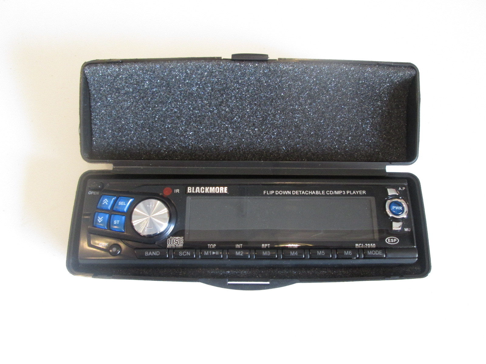 Blackmore BCI2050 Flip Down Detachable CD/MP3 Player Faceplate W/Case