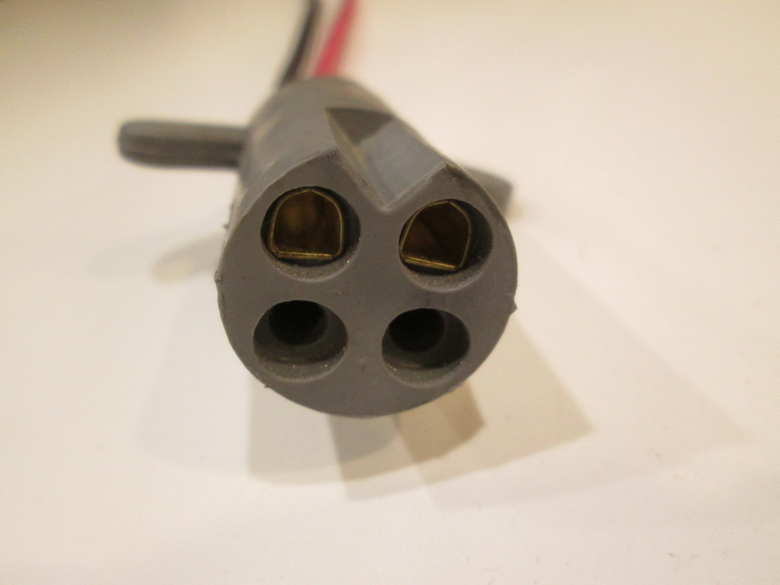 Trolling Motor Female 4 Hole VGoove Plug 10AWG 2 Wire Green Bay