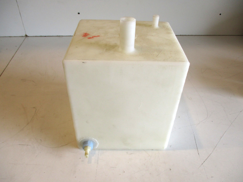 Marine Boat Plastic Water Holding Tank 5 Gal 10.25" x 9.25" x 11.75
