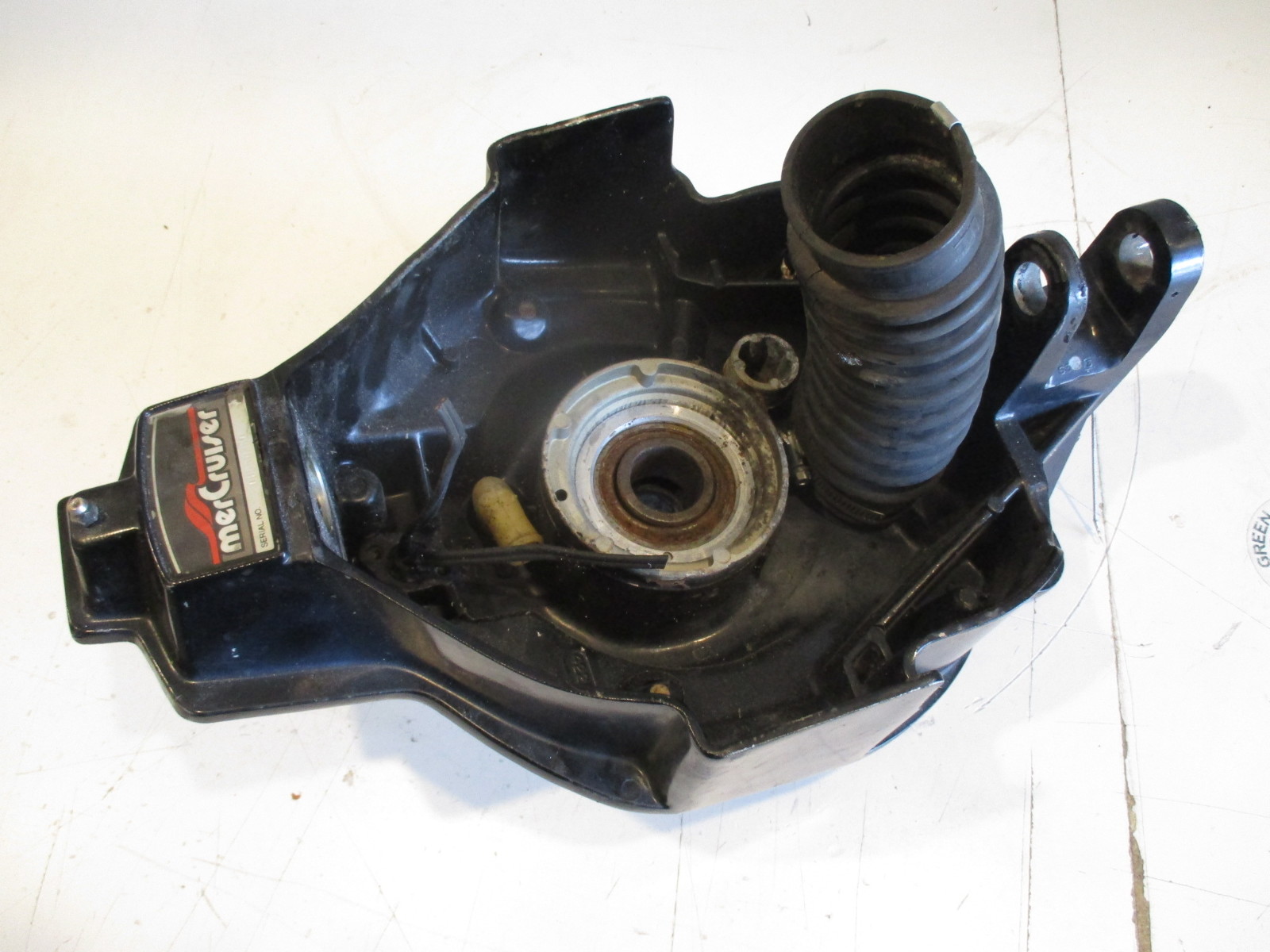 42260A6 Mercury Mercruiser Alpha 1 Gimbal Housing 4 6 8 Cylinder 4 Bolt