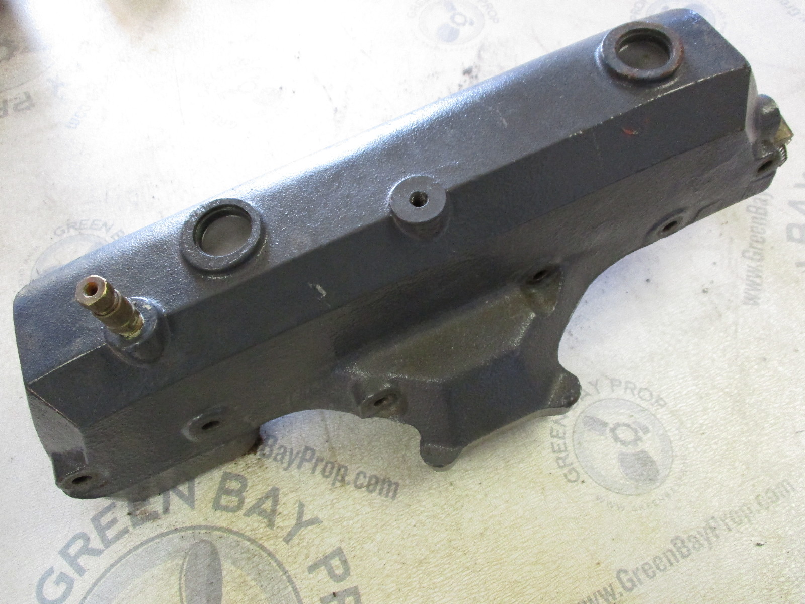 0986984 OMC Cobra 3.0L Exhaust Manifold 986984 Green Bay Propeller