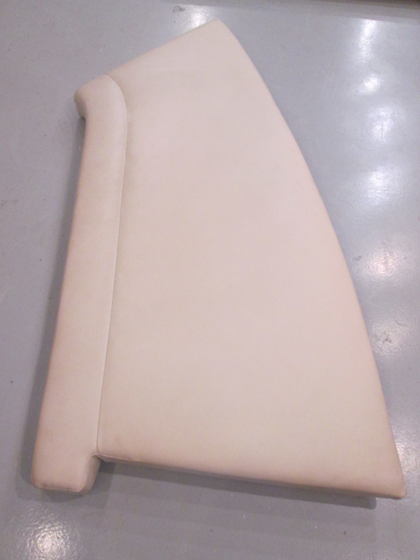 2000 Chaparral Signature 240 Boat Cuddy Cabin Starboard Side Seat