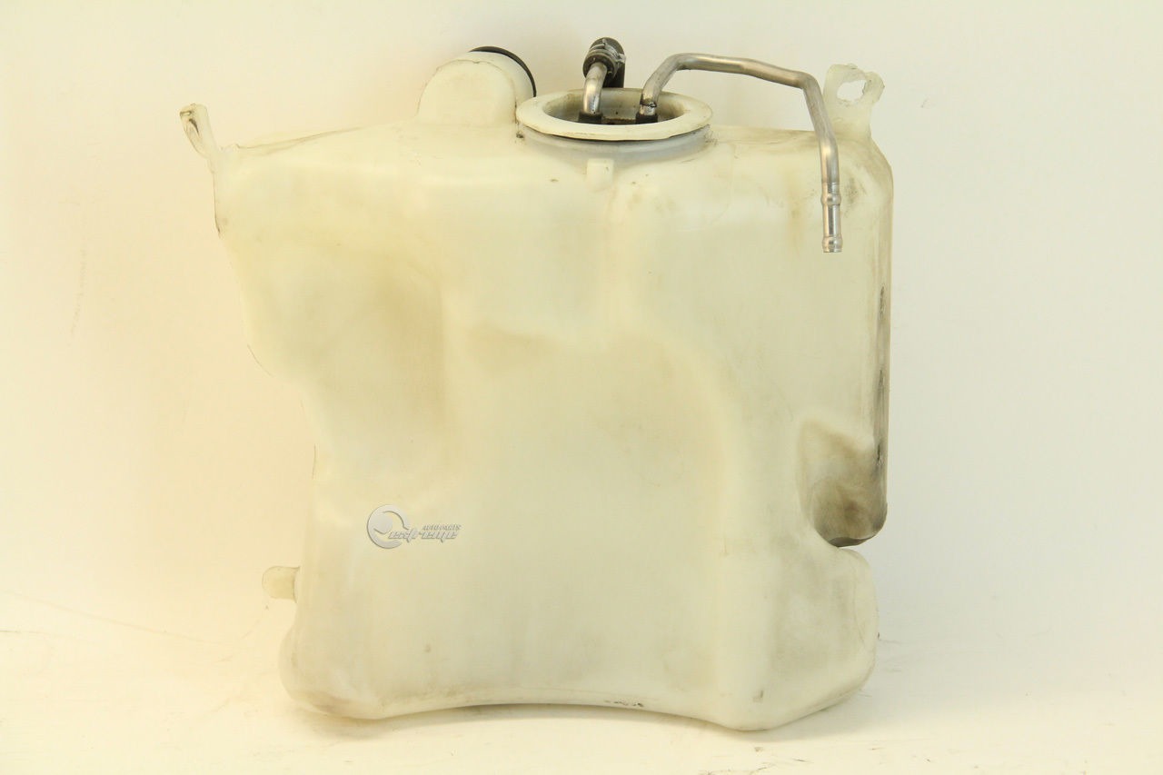 Mercedes C230 0205 Windshield Washer Reservoir Tank w/ Pump 2038600160