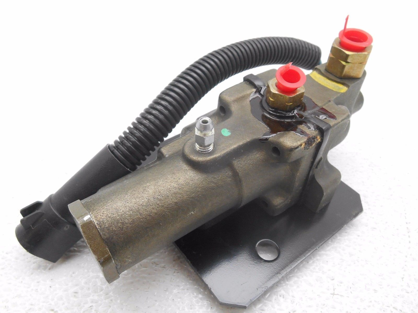 NOS Genuine OEM 19901991 Ford E150 ABS AntiLock Brake Proportion