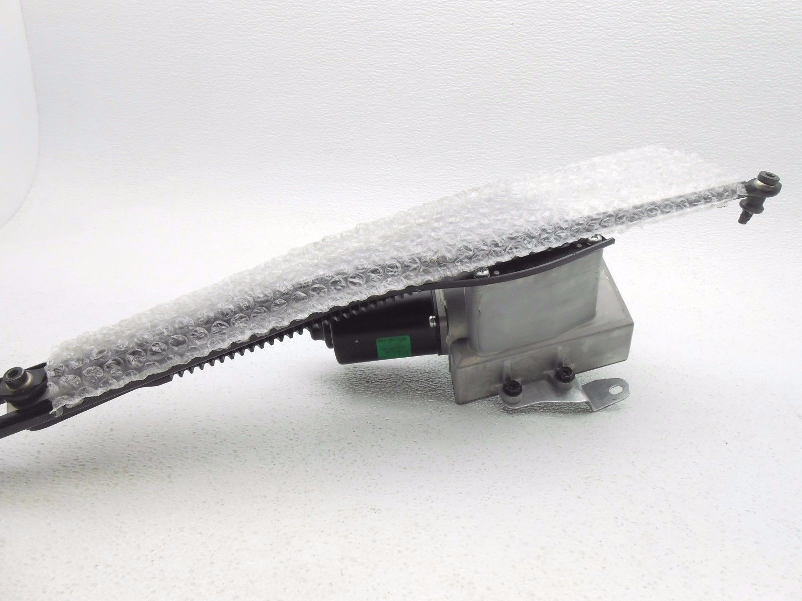 New OEM Nissan Armada Infiniti QX56 Power Tail Lift Gate Pull Down