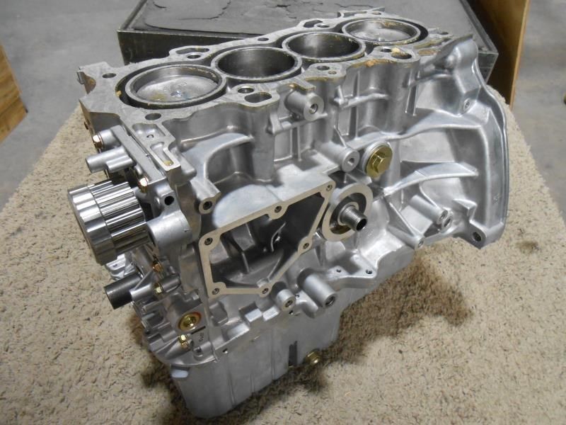 NEW 0105 HONDA CIVIC FACTORY SHORT BLOCK ENGINE 1.7L 4 CYL D17A2 D17A9