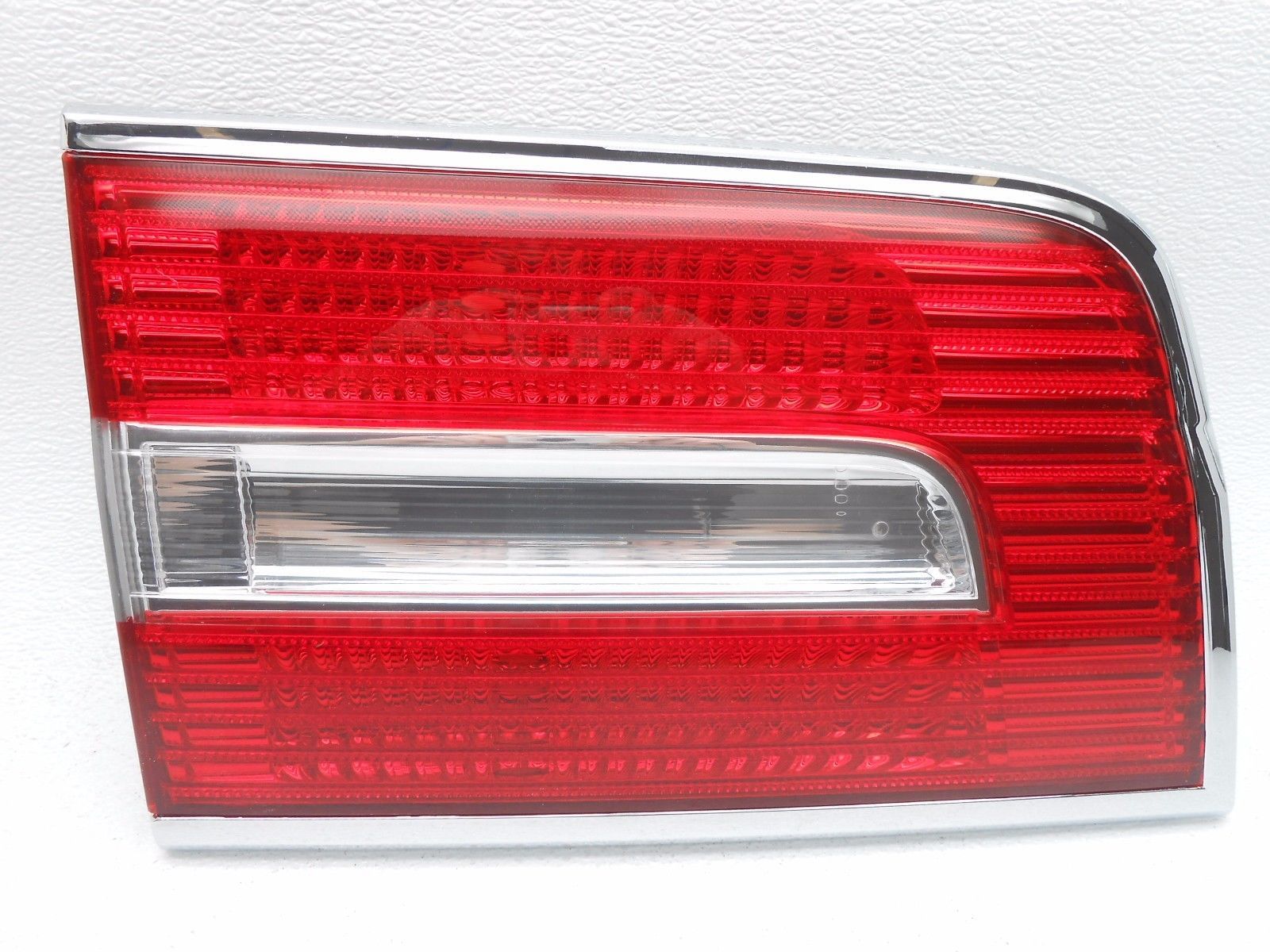 NEW OEM 20072014 LINCOLN NAVIGATOR LH DRIVER SIDE LIFTGATE TAIL LAMP