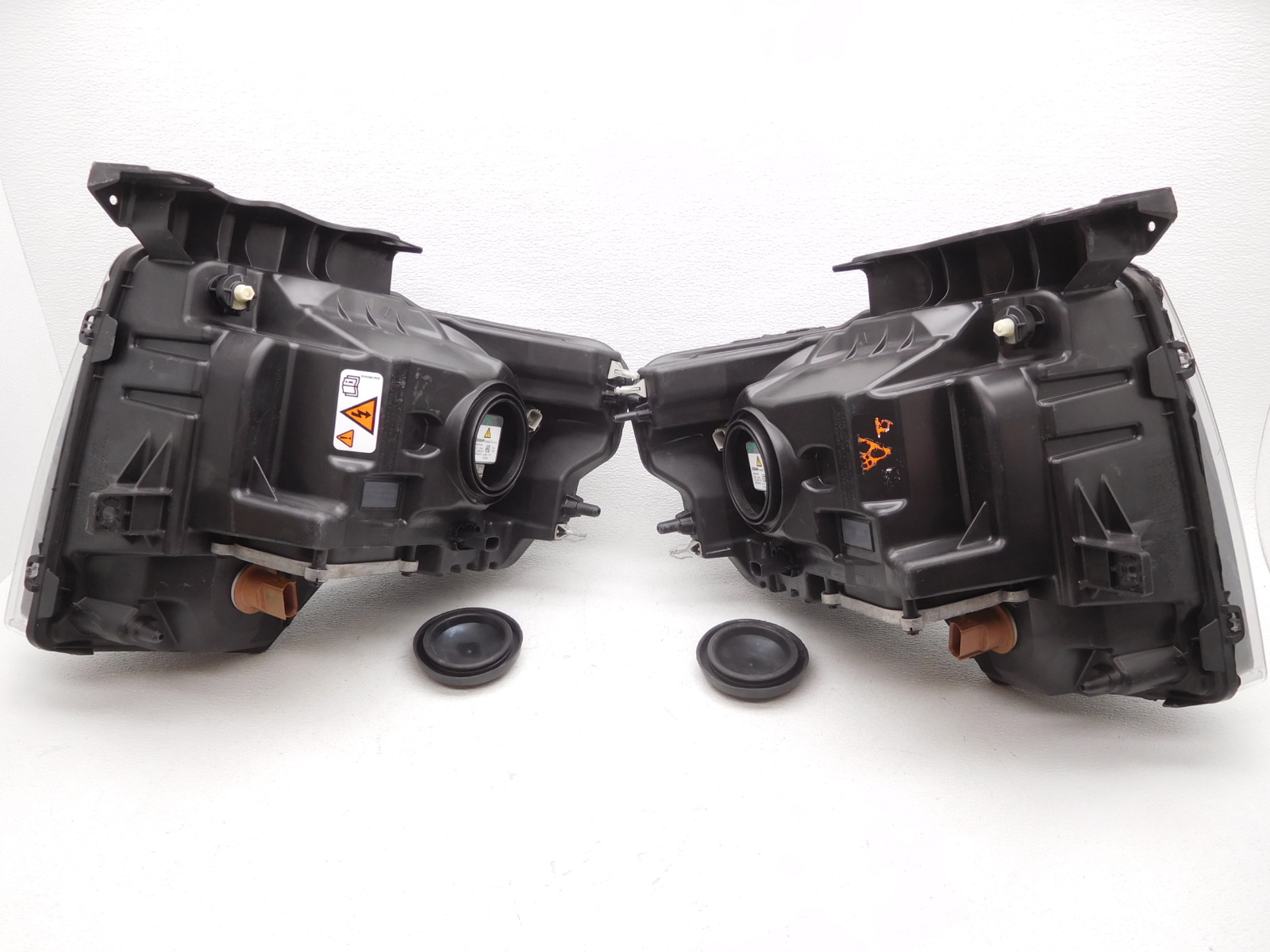 OEM 0914 Ford F150 Right/Left HID Head Lamp Headlight Black