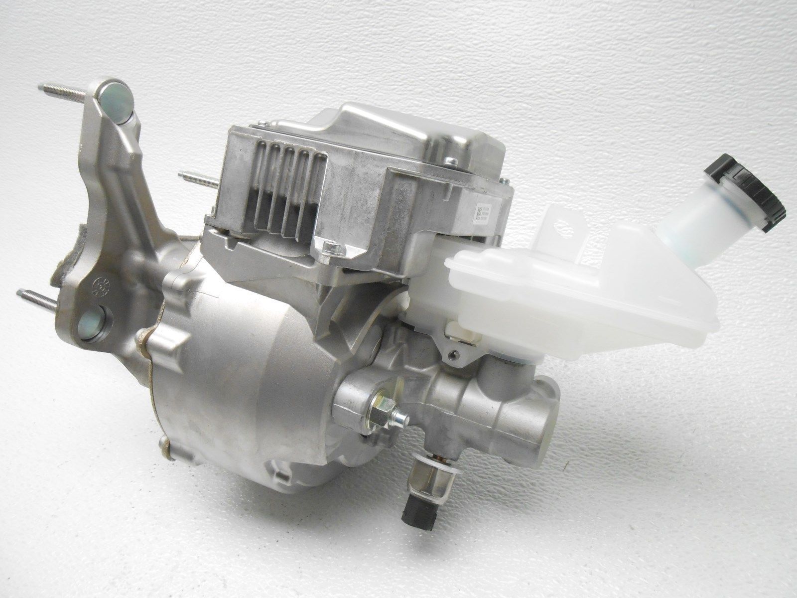 2013 Nissan Leaf Power Brake Booster Master Cylinder New OEM
