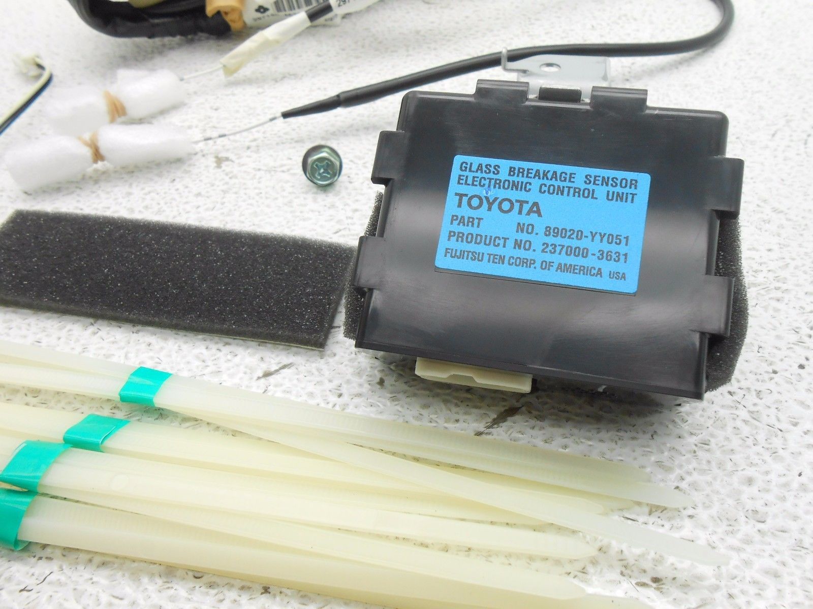 OEM 20082010 Toyota Avalon Alarm SECUrity System Model RS3200+ eBay