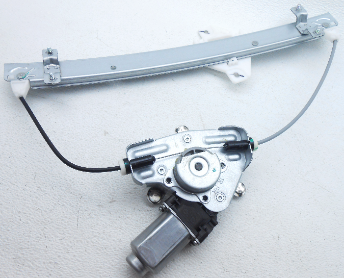 New OEM 20122013 Hyundai Accent Right Power Window Regulator 83402