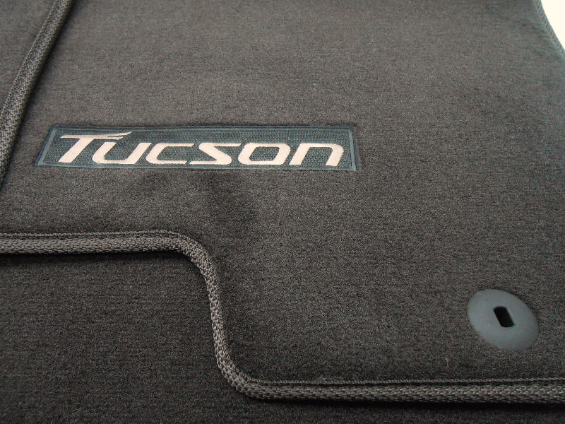 New OEM 20122013 Hyundai Tucson Floor Mat Set Brown 2SF14AB305MBS