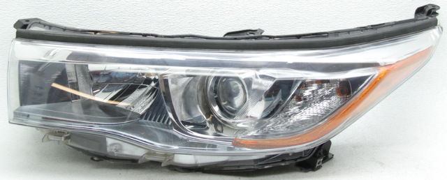 OEM Toyota Highlander Left Driver Side Halogen Headlamp Mount Missing 