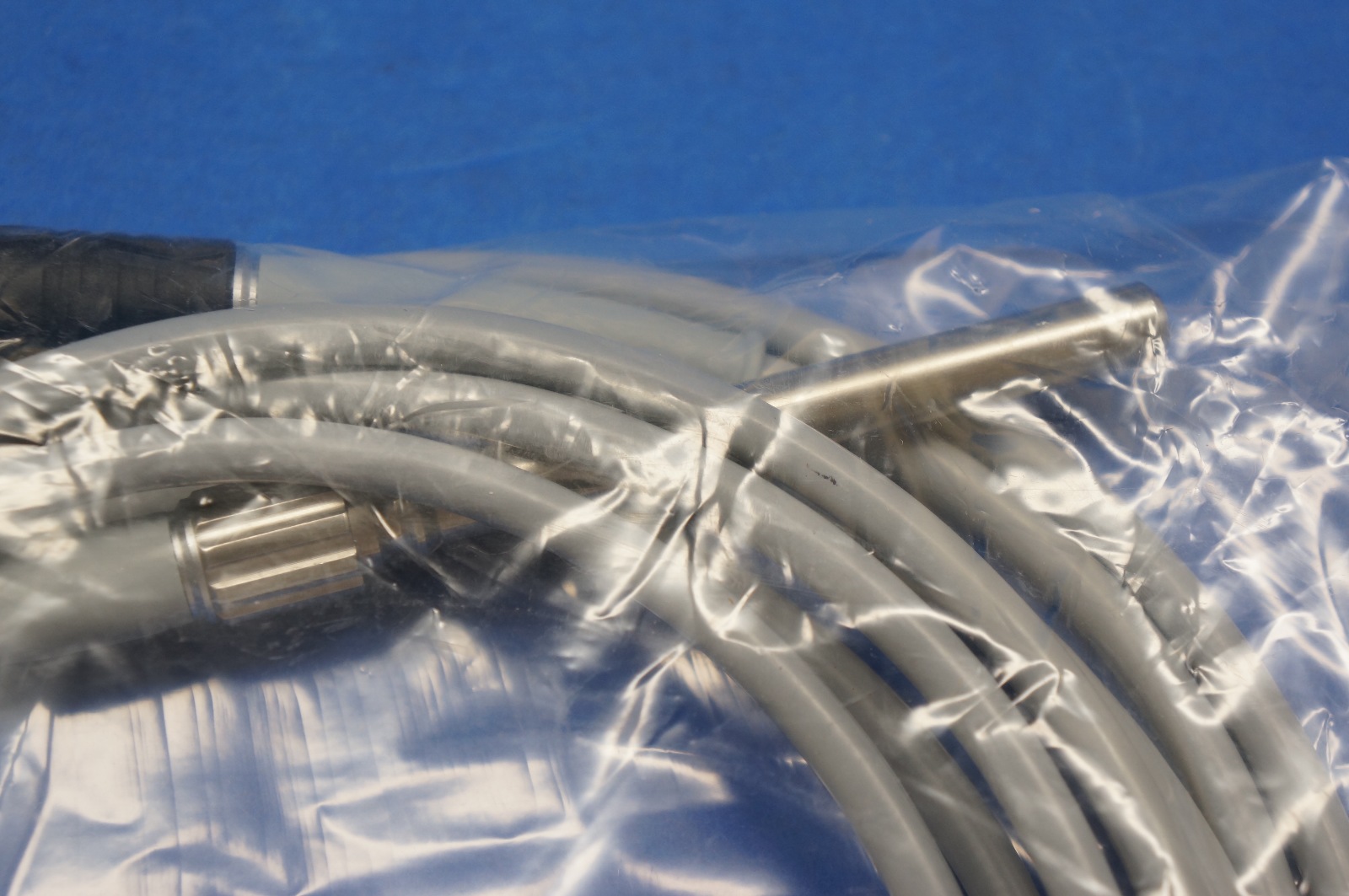 Karl Storz 495DV Fiber Optic Light Cable, 2.5 mm Diameter, length 320