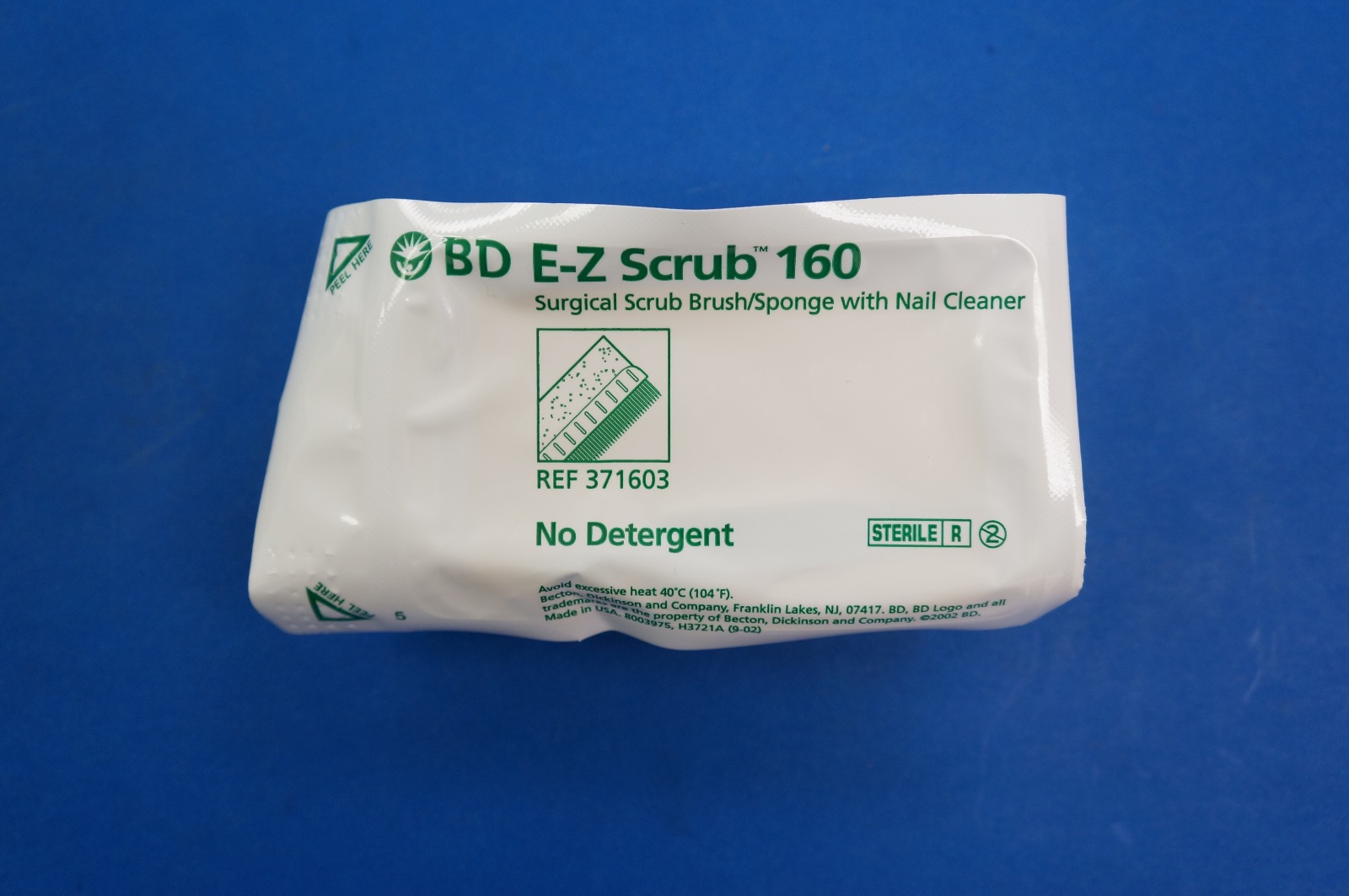 BD 371603 EZ 160 Surgical Scrub Brush / Sponge With Nail Cleaner