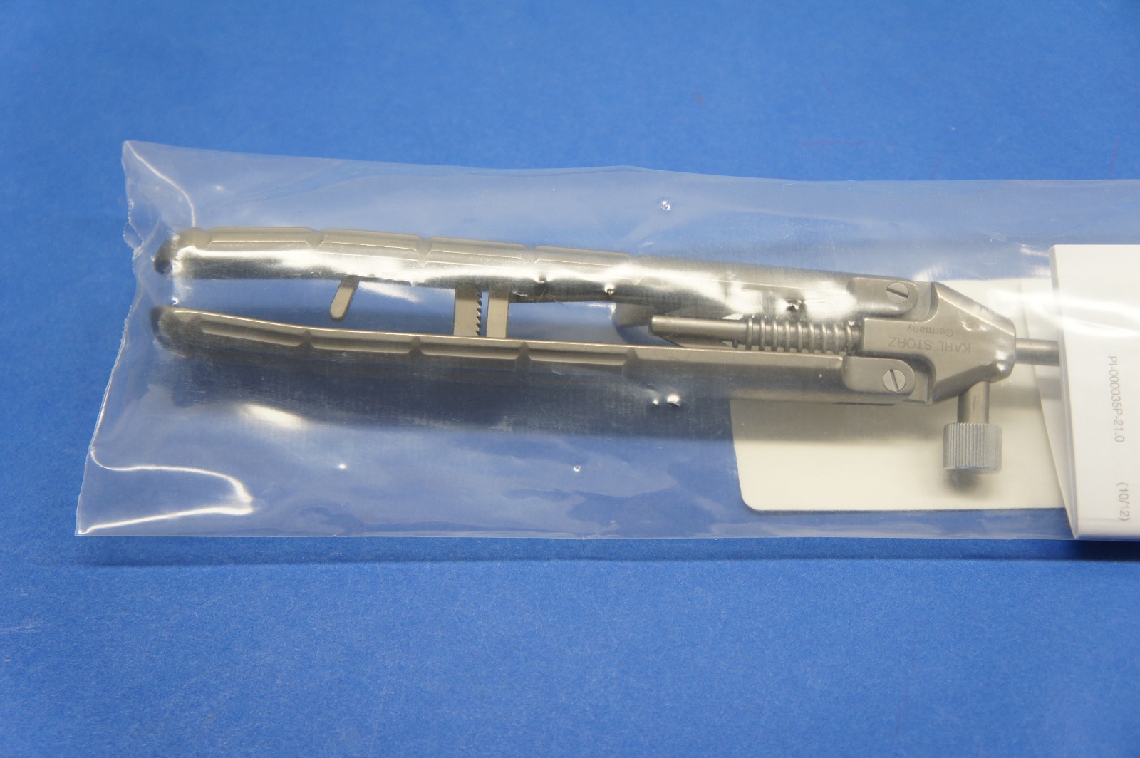 Karl Storz 26173KAF Koh Macro Needle Holder W/Axial Handle With Ratchet