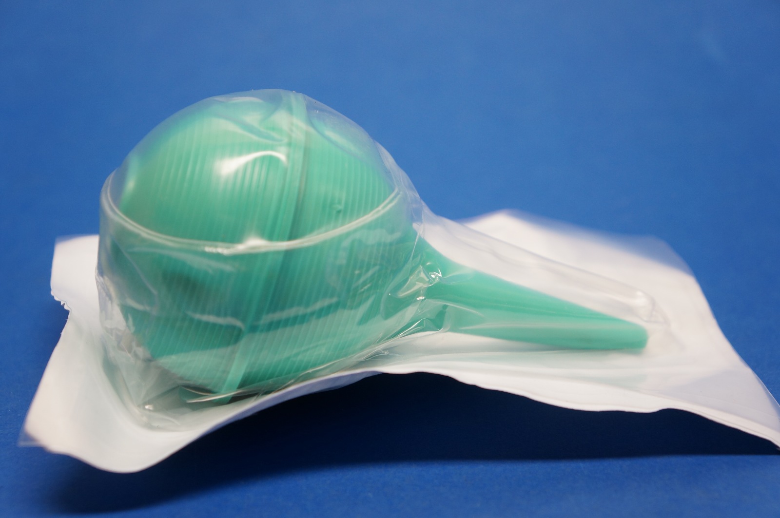 Medegen 4173 GentLKare 3oz. EAR/Ulcer Bulb Syringe eBay