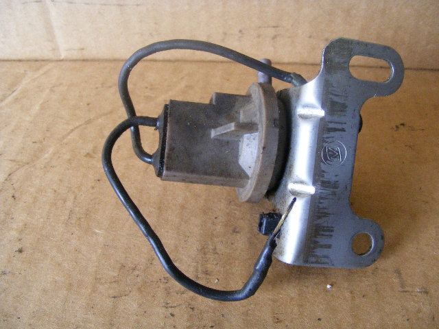 thumbnail image 2 of Used Johnson Evinrude 582508 Ignition Coil - Fits 150-300HP Outboard Motors 2 of 2