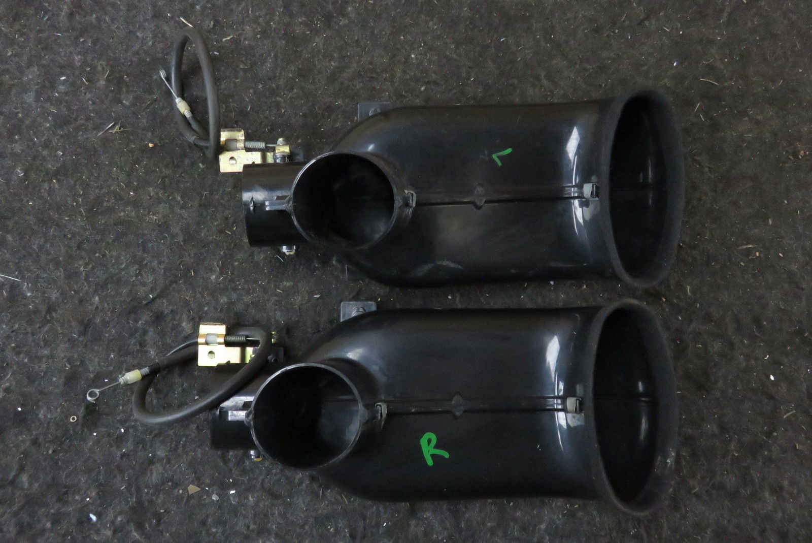 89 Mercedes 560SL R107 380SL heater system air ducts and flaps S Auto Parts