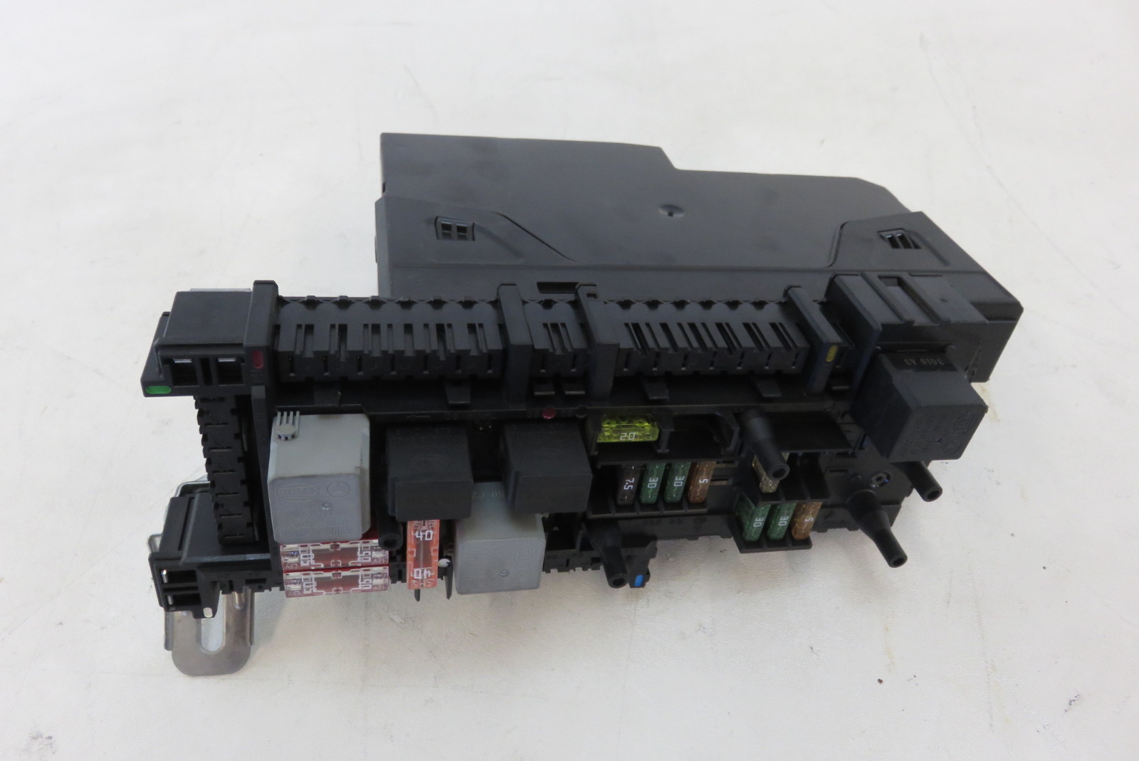Mercedes W204 C63 C250 module, SAM fuse box, rear 2049060205 S Auto Parts