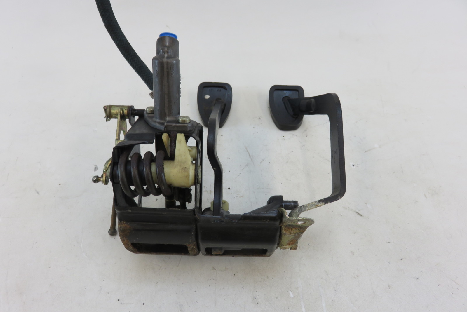 90 Porsche 911 964 C4 pedal box, brake / clutch pedals eBay