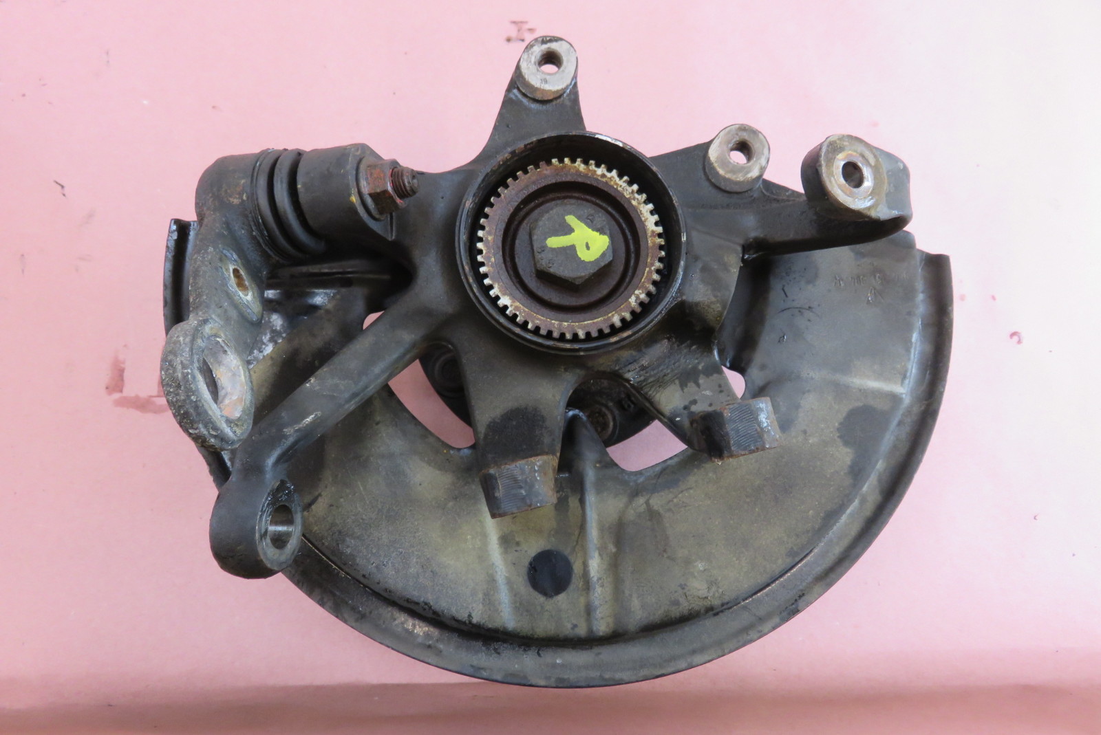 91 Porsche 911 964 C2 knuckle, right front suspension, hub, spindle S