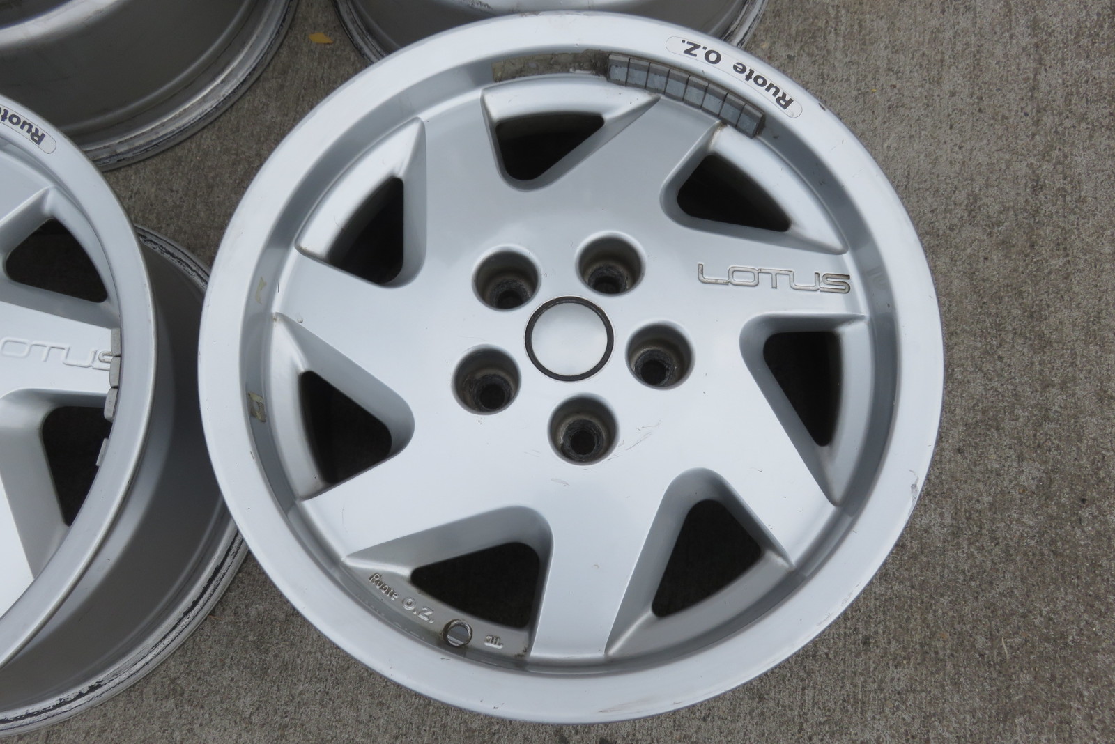 88 lotus esprit wheels 4 route oz front and rear 15 88 lotus esprit wheels 4 route oz front and rear 15