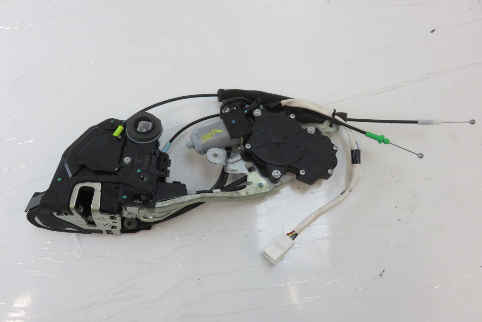 0709 Lexus LS460 door latch and actuator, left rear S Auto Parts