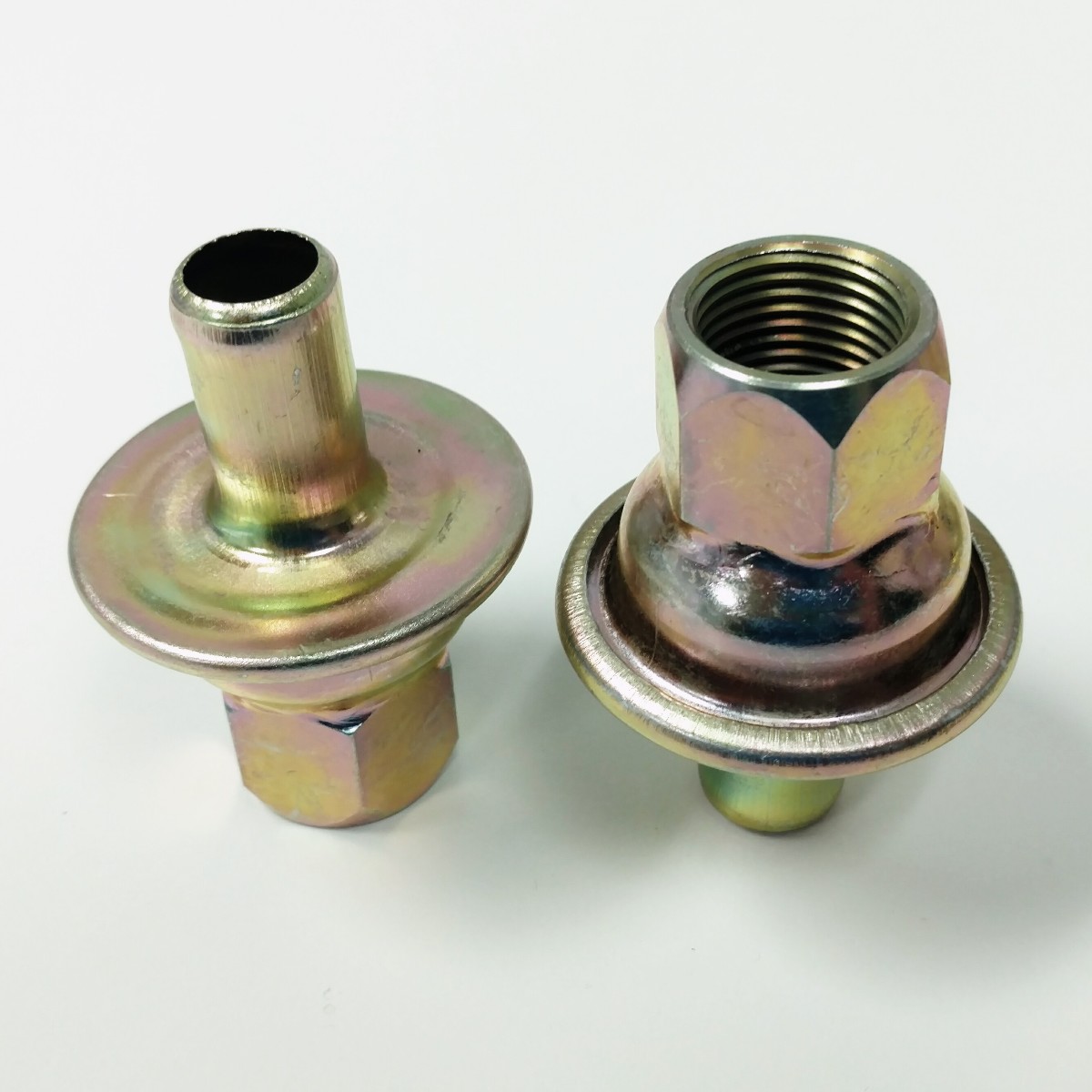 Universal Crankcase Evacuation System 1.25" Valve Cover Chrome Finish