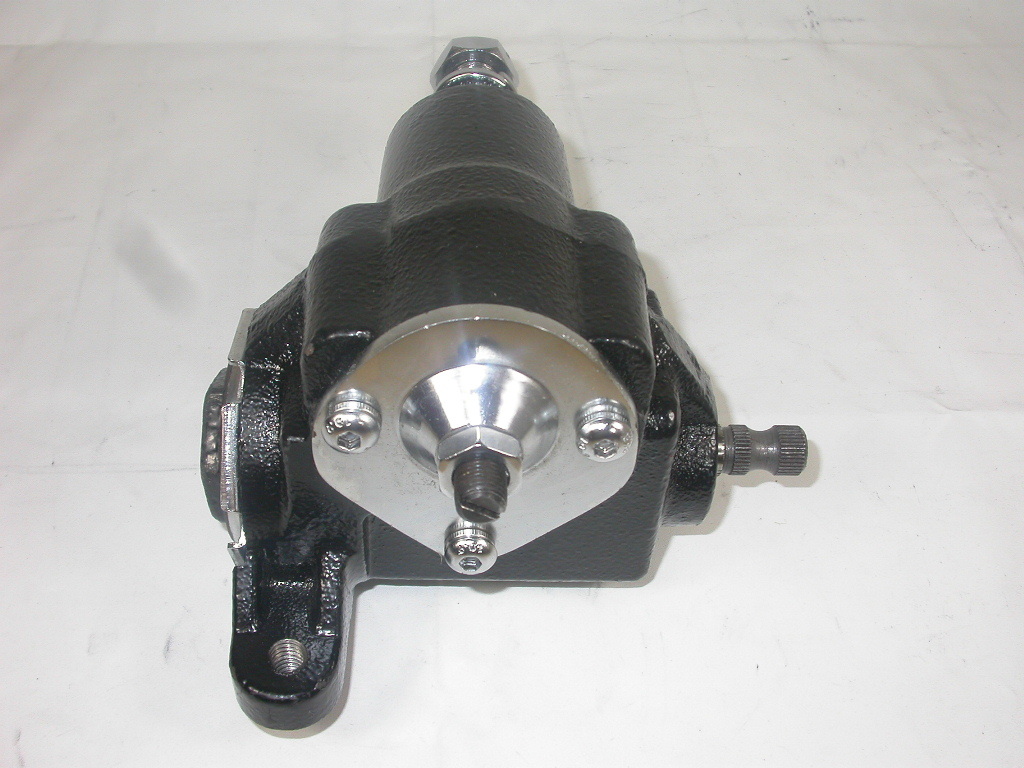 Black GM Universal Saginaw Vega 22 to 1 Manual Power Steering Gearbox