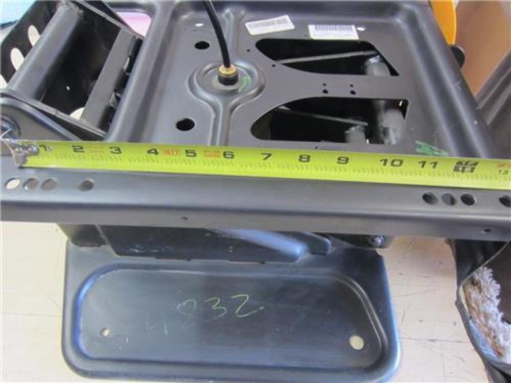 1NEW International Freightliner SEMI TRUCK NATIONAL AIR RIDE SEAT BASE