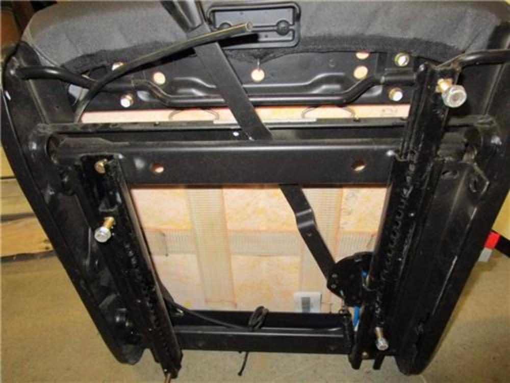 1NEW International Freightliner SEMI TRUCK NATIONAL AIR RIDE SEAT BASE