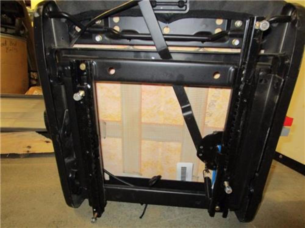 1NEW International Freightliner SEMI TRUCK NATIONAL AIR RIDE SEAT BASE