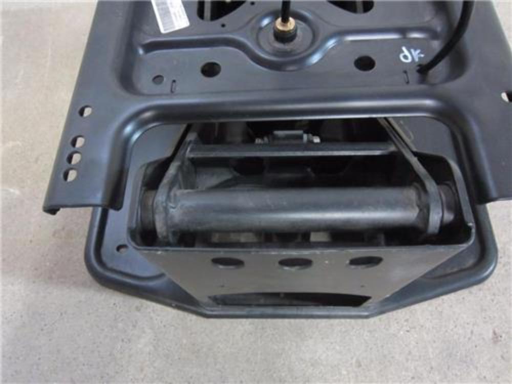 1NEW International Freightliner SEMI TRUCK NATIONAL AIR RIDE SEAT BASE