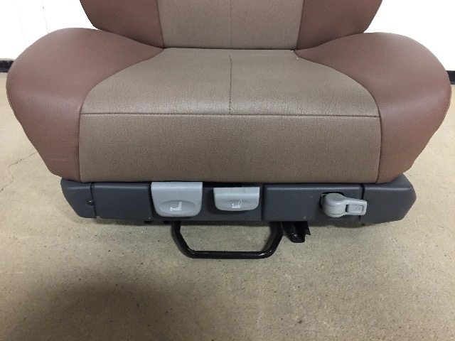M2 FREIGHTLINER CASCADIA SEMI TRUCK BROWN LEATHER AIR RIDE