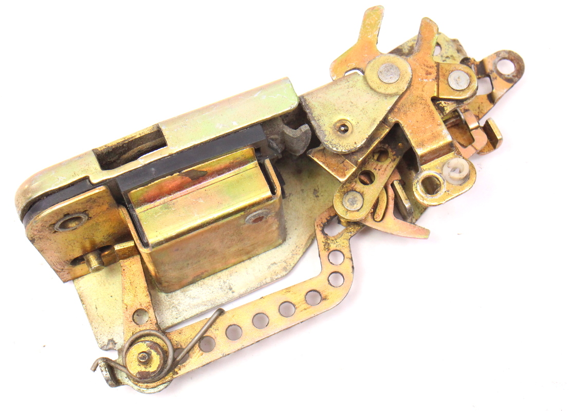 RH Front Door Latch Lock Actuator 9203 VW EuroVan Genuine 701 837