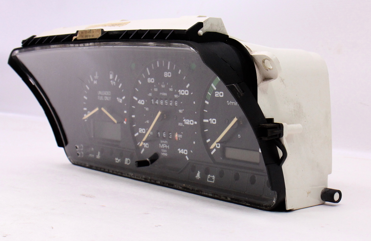 Gauge Cluster Speedometer 9293 VW Eurovan T4 Cable Driven Genuine