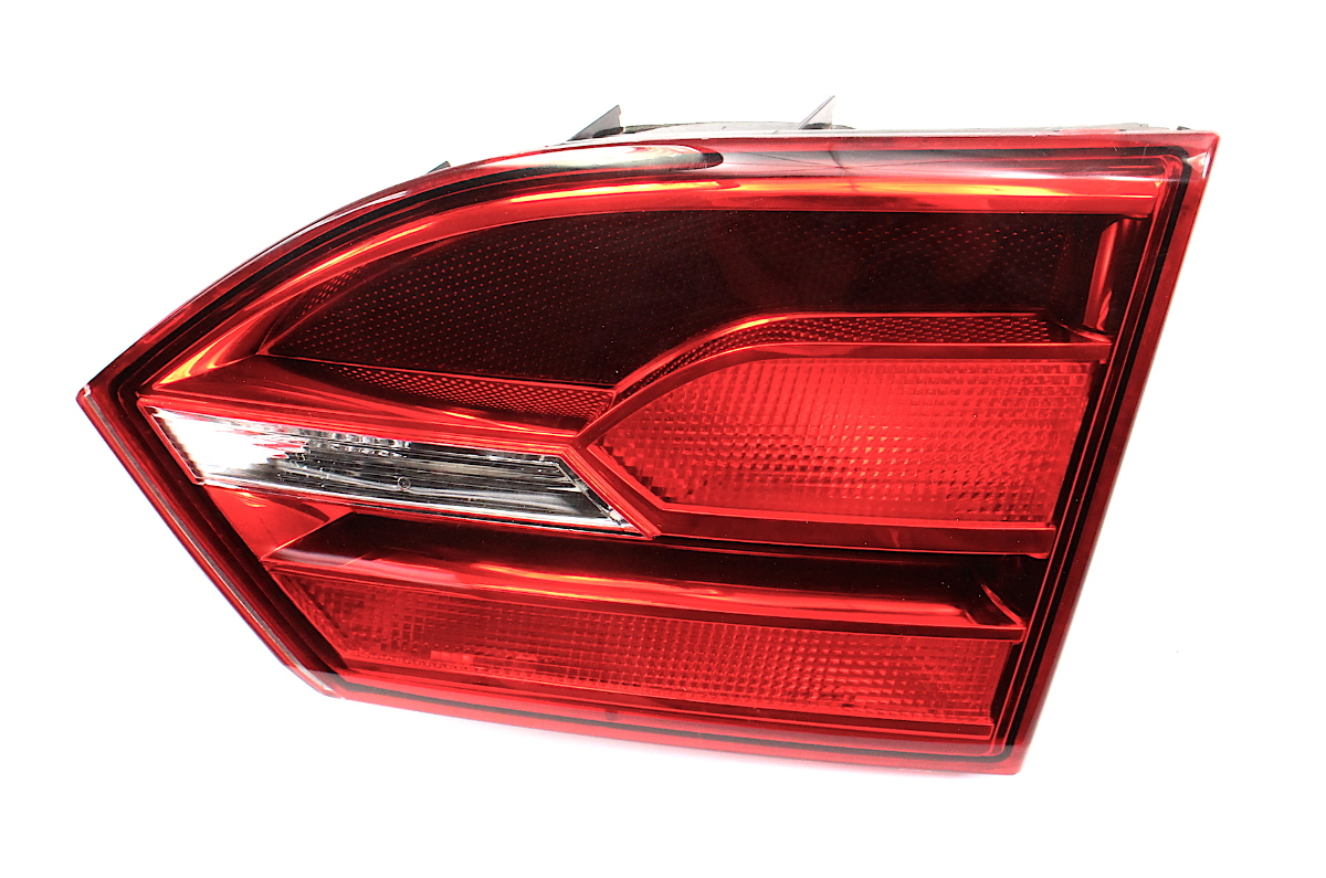 RH Inner Smoked Tail Light Lamp 1114 VW Jetta GLI MK6 Genuine 5C6