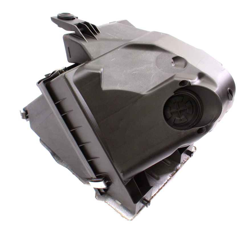 Air Intake Filter Housing Box 0105 VW Passat B5.5 1.8T AWM 3B0 133
