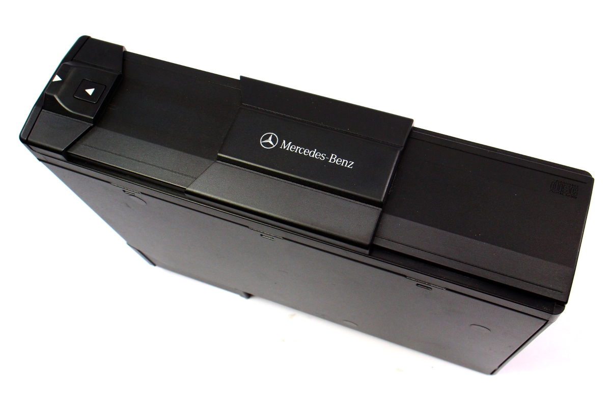 Trunk CD Changer 9499 Mercedes Benz E S C Class CLK C280