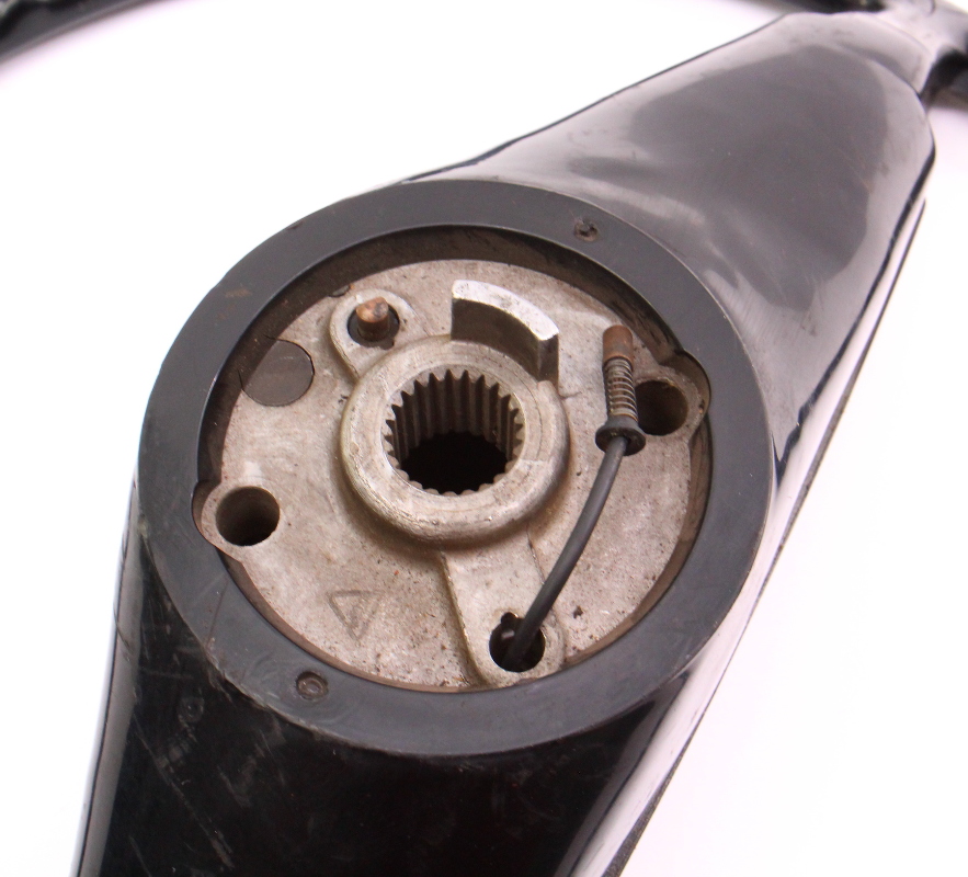 Original Steering Wheel & Horn Pad 75-81 VW Dasher - Genuine - 321 419