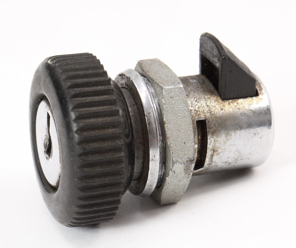 Glove Box Handle Latch Lock 1969 VW Beetle Bug Aircooled 111 857 131