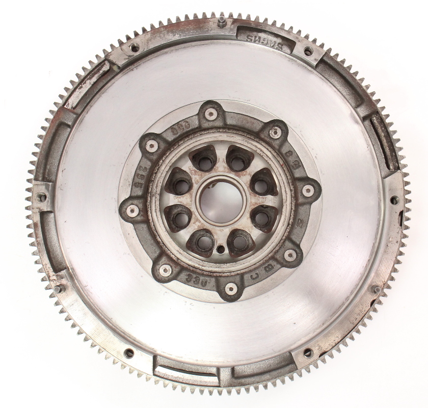 Dual Mass Flywheel 1318 VW Jetta MK6 Beetle CPLA CPPA Genuine 06J