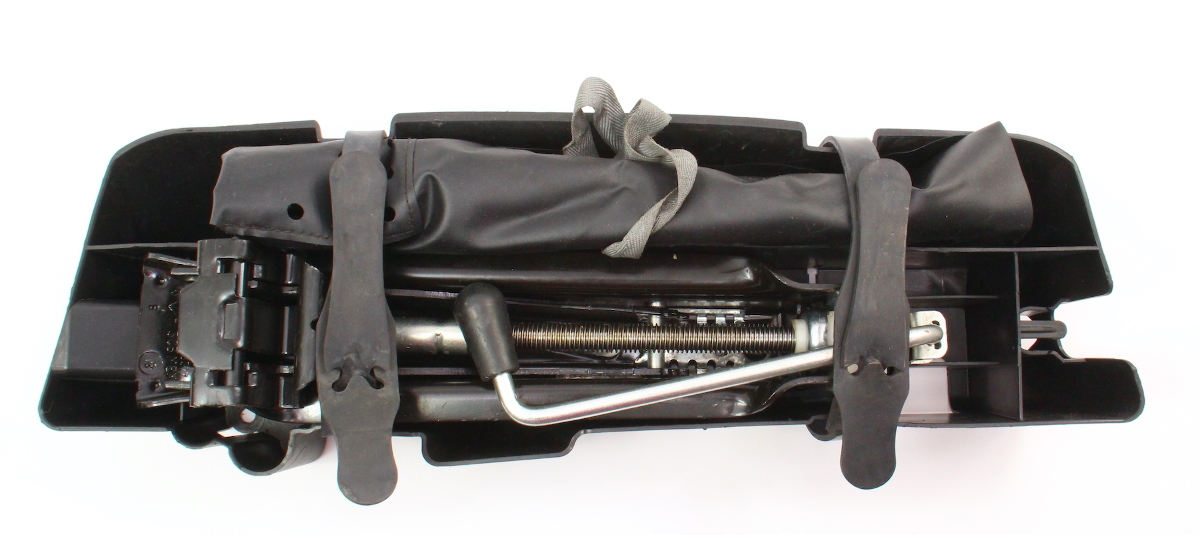 Spare Tire Trunk Tool Kit Jack Tools Lug Wrench 0510 VW Jetta MK5